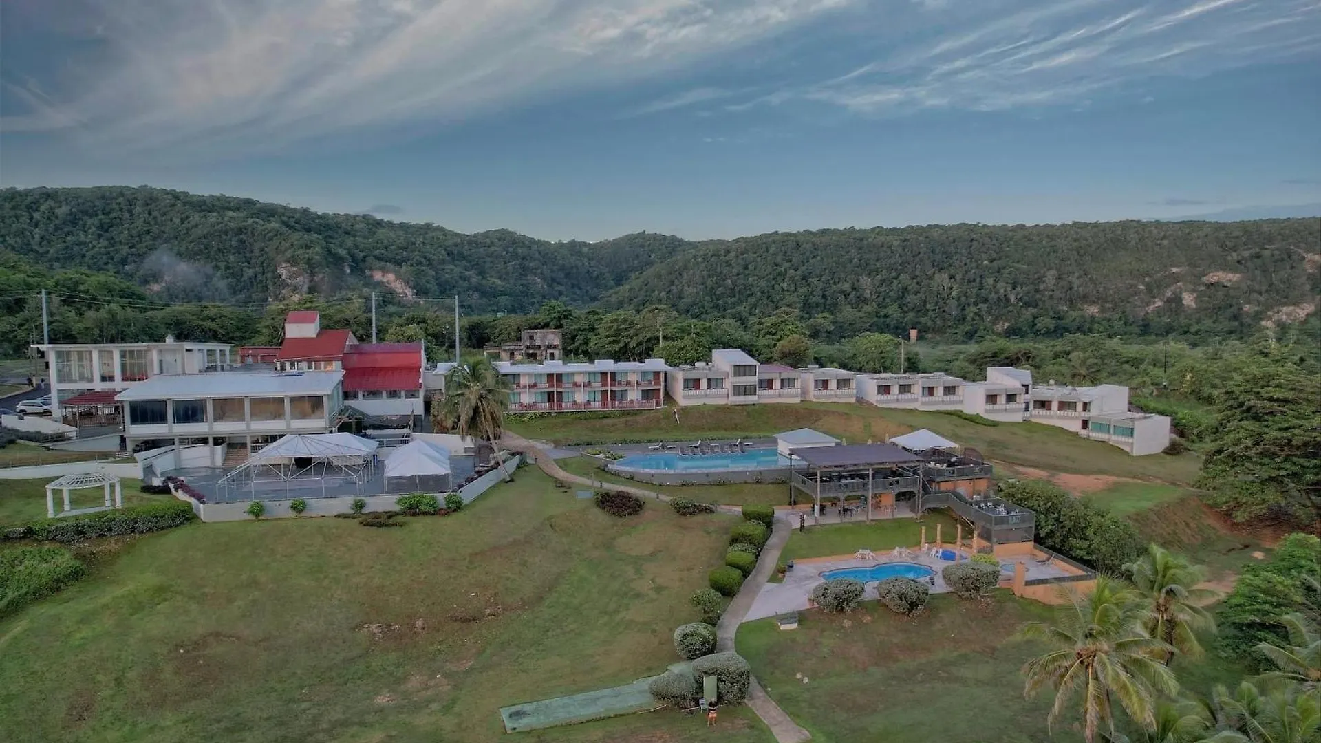 Hotel El Guajataca Кебрадильяс
