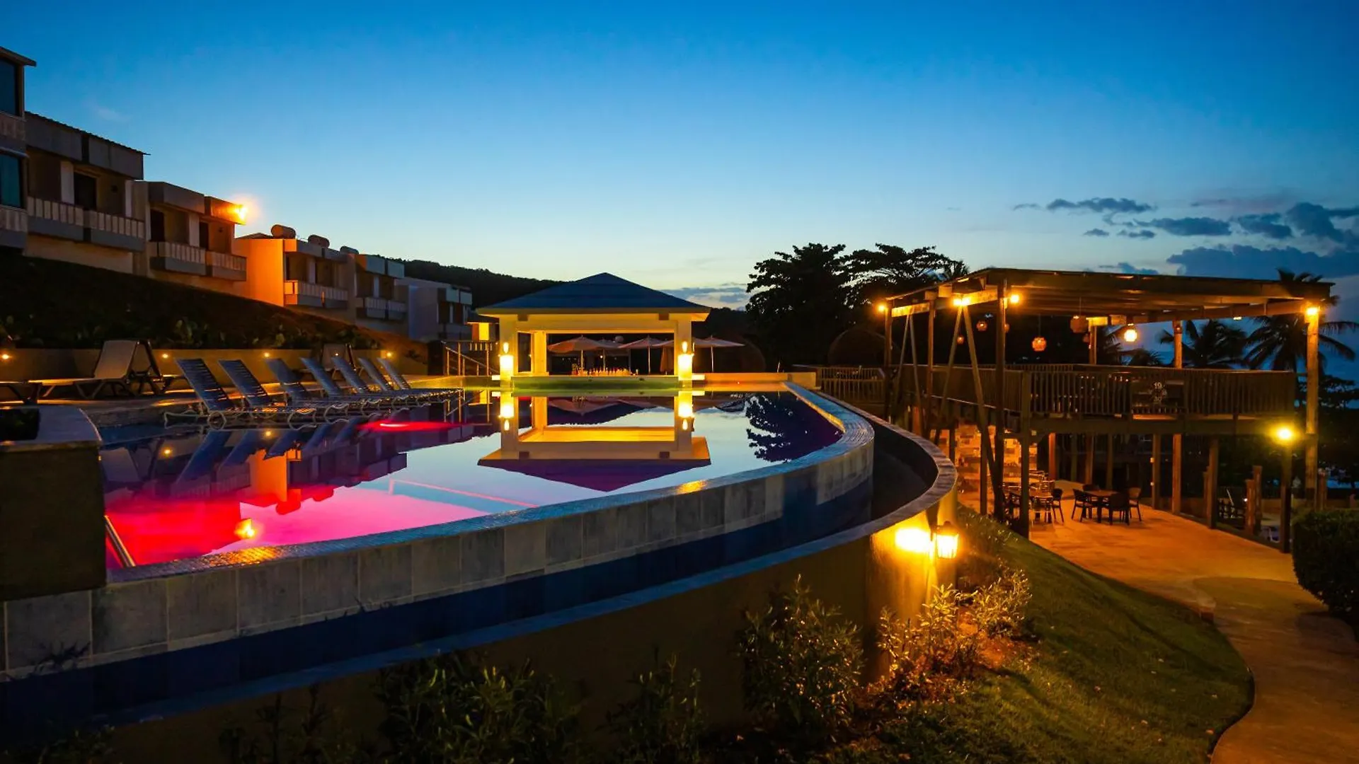 Hotel El Guajataca Кебрадильяс 2*,